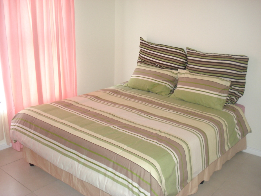 To Let 2 Bedroom Property for Rent in De Velde Western Cape